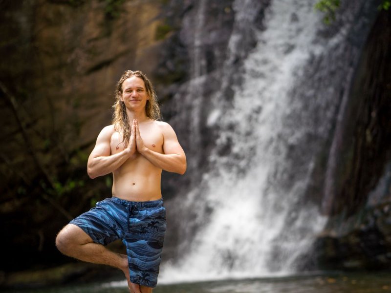 Waterfall-Sri Lanka-Knuckles-meditation